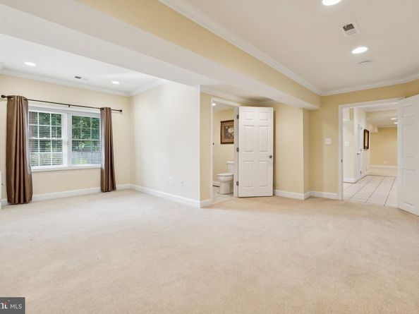 1292 Middleton Court, Vienna VA 22182