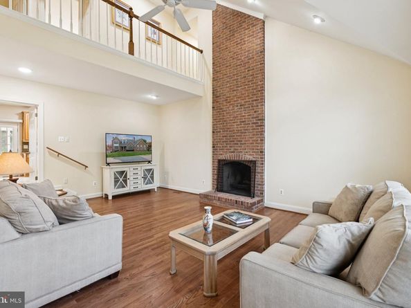 1292 Middleton Court, Vienna VA 22182