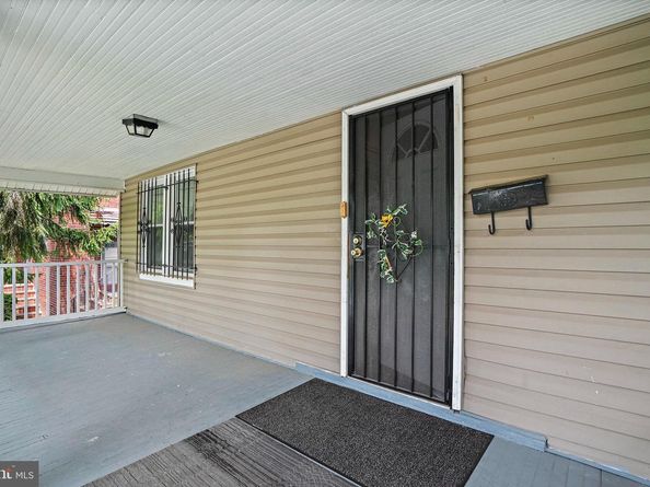 66 53rd Place SE, Washington DC 20019
