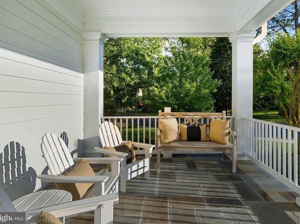 900 Park Street SE, Vienna VA 22180