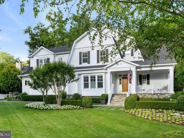 900 Park Street SE, Vienna VA 22180