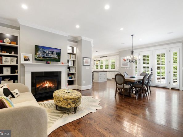 900 Park Street SE, Vienna VA 22180