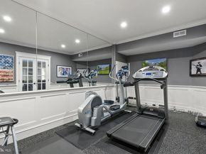 900 Park Street SE, Vienna VA 22180