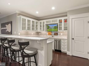 900 Park Street SE, Vienna VA 22180
