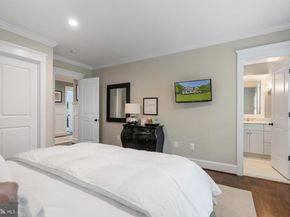 900 Park Street SE, Vienna VA 22180
