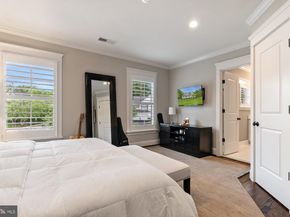 900 Park Street SE, Vienna VA 22180