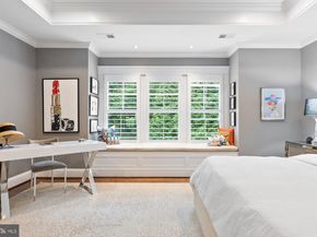 900 Park Street SE, Vienna VA 22180