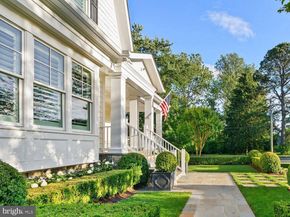 900 Park Street SE, Vienna VA 22180
