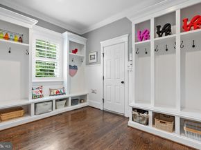 900 Park Street SE, Vienna VA 22180