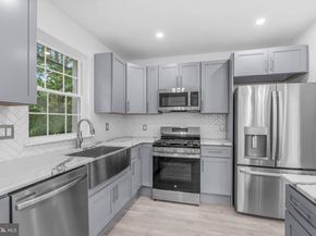 10 W Pomona Street, Philadelphia PA 19144