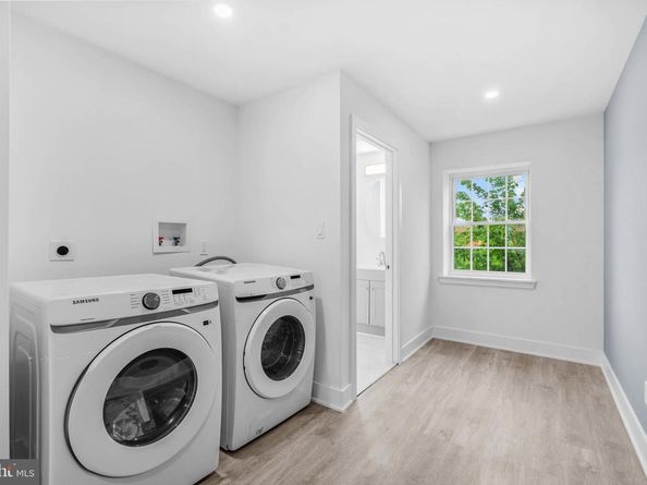 10 W Pomona Street, Philadelphia PA 19144