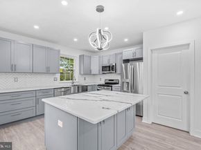 10 W Pomona Street, Philadelphia PA 19144