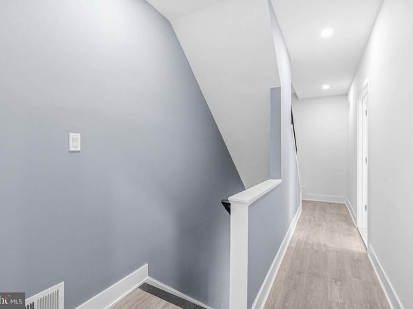 10 W Pomona Street, Philadelphia PA 19144