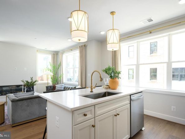 116 Pepperell Street, Alexandria VA 22304