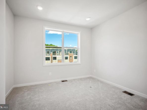 116 Pepperell Street, Alexandria VA 22304