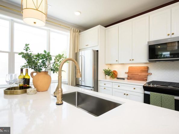 116 Pepperell Street, Alexandria VA 22304