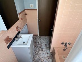 2052 S Garnet Street, Philadelphia PA 19145