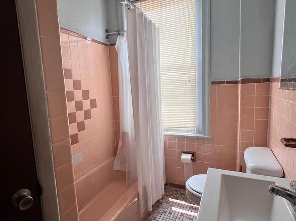2052 S Garnet Street, Philadelphia PA 19145