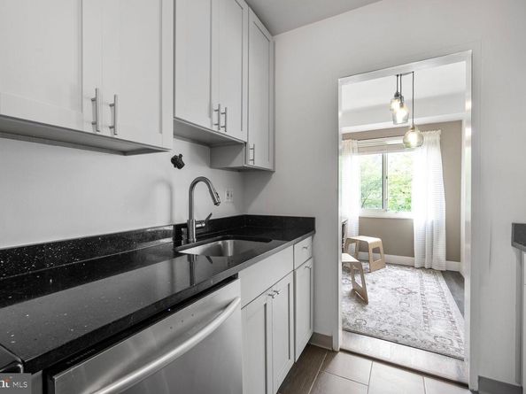 4201 Cathedral Avenue NW 218E, Washington DC 20016