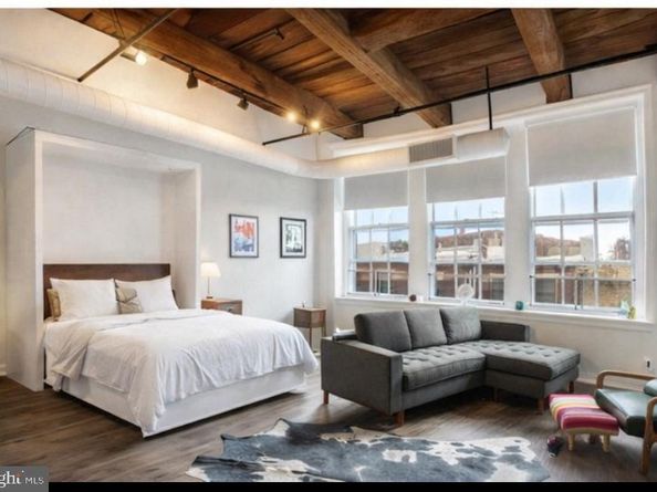 301 Race Street 411, Philadelphia PA 19106