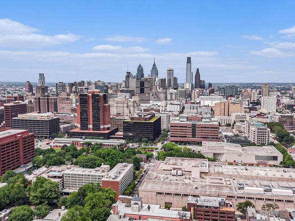 301 Race Street 411, Philadelphia PA 19106