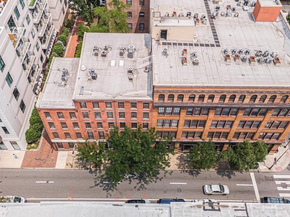 301 Race Street 411, Philadelphia PA 19106