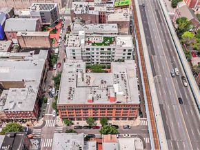 301 Race Street 411, Philadelphia PA 19106
