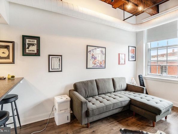 301 Race Street 411, Philadelphia PA 19106