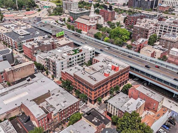 301 Race Street 411, Philadelphia PA 19106