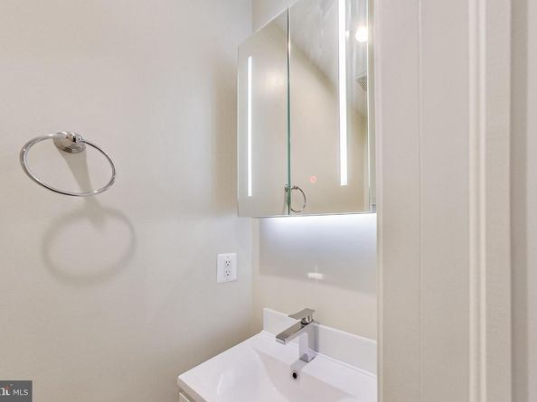 625 Park Road NW 206, Washington DC 20010