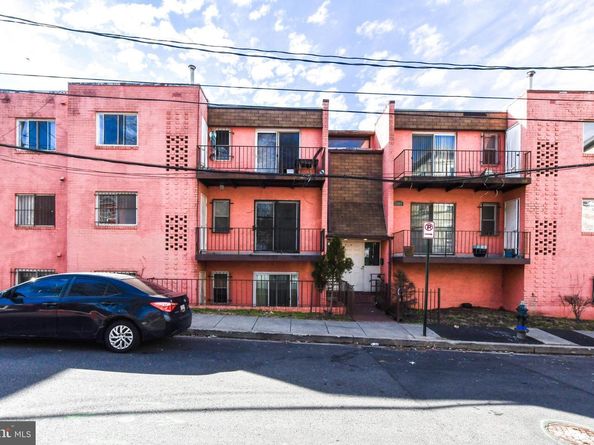 5009 D Street SE 202, Washington DC 20019