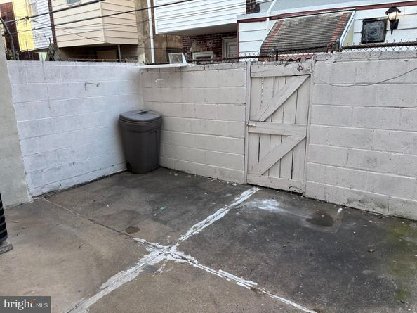 2515 S Sartain Street, Philadelphia PA 19148