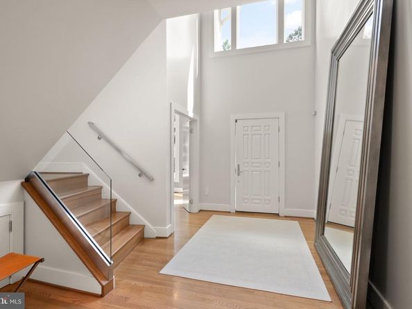 3100 N Monroe Street, Arlington VA 22207