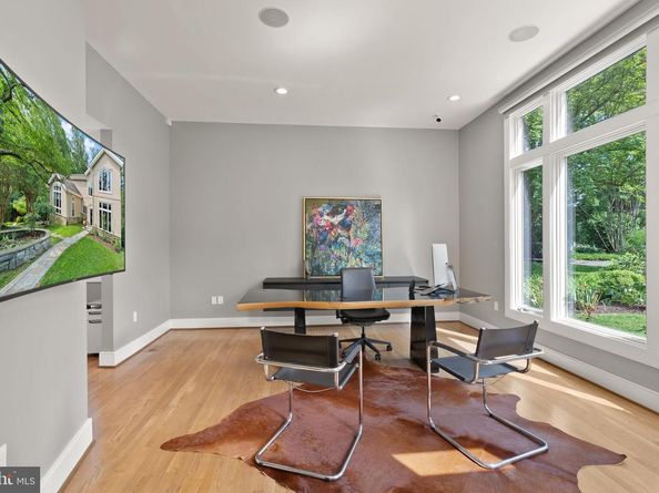 3100 N Monroe Street, Arlington VA 22207
