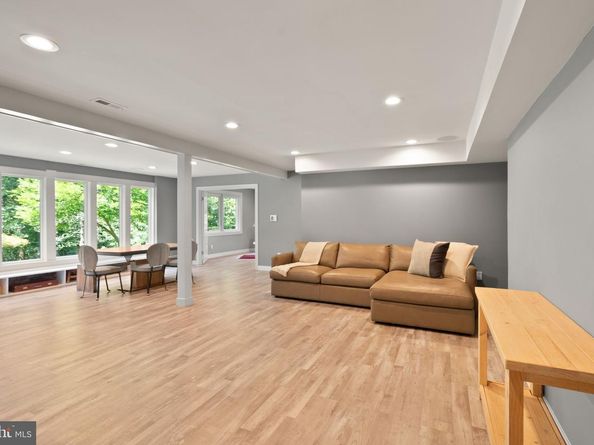 3100 N Monroe Street, Arlington VA 22207
