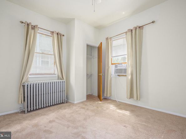 805 S 8TH Street, Philadelphia PA 19147