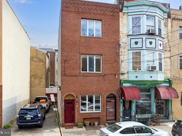 805 S 8TH Street, Philadelphia PA 19147