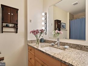 811 4TH Street NW 502, Washington DC 20001