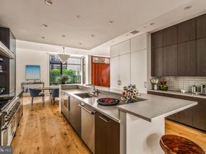249 S 24TH Street H, Philadelphia PA 19103