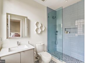 249 S 24TH Street H, Philadelphia PA 19103