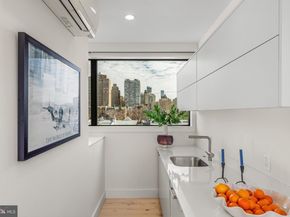 249 S 24TH Street H, Philadelphia PA 19103