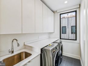 249 S 24TH Street H, Philadelphia PA 19103