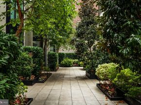 249 S 24TH Street H, Philadelphia PA 19103