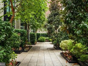 249 S 24TH Street H, Philadelphia PA 19103