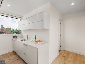 249 S 24TH Street H, Philadelphia PA 19103