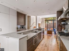 249 S 24TH Street H, Philadelphia PA 19103