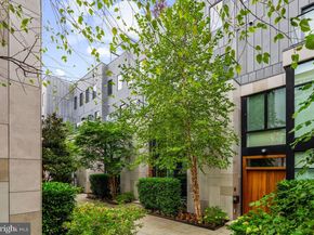 249 S 24TH Street H, Philadelphia PA 19103
