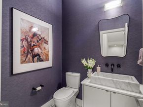 249 S 24TH Street H, Philadelphia PA 19103