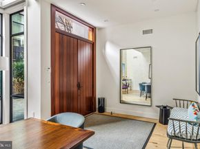 249 S 24TH Street H, Philadelphia PA 19103