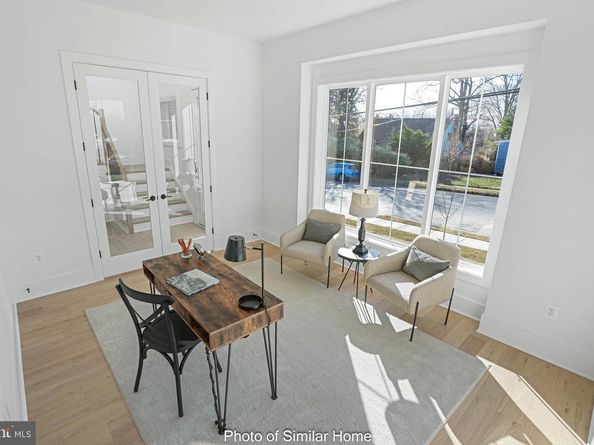 2830 N Tacoma Street, Arlington VA 22213